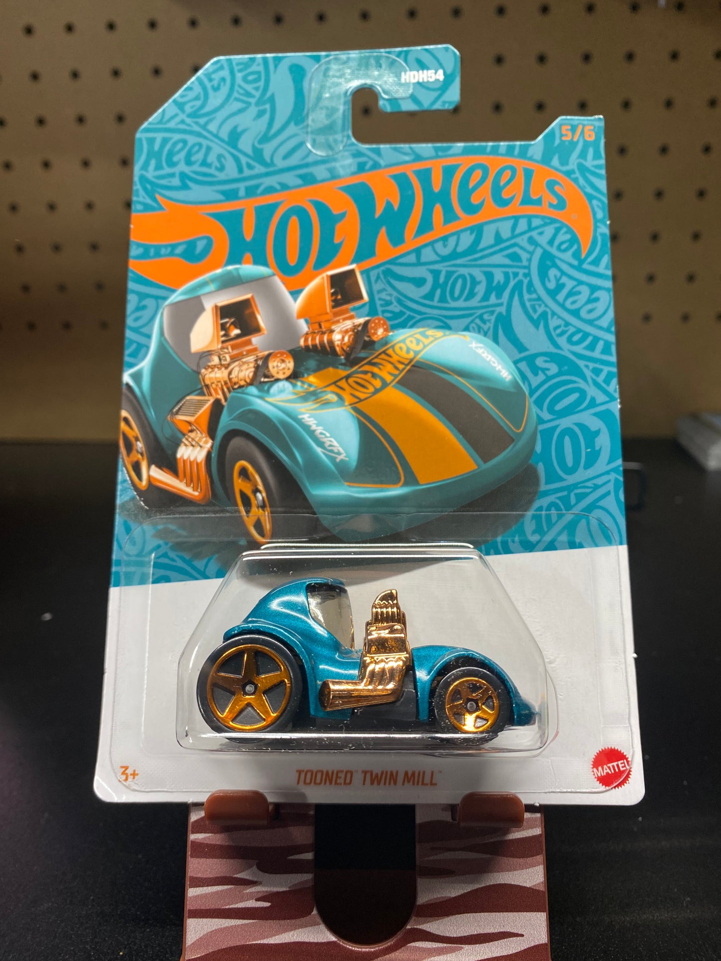 Toon'd Twin Mill Hot Wheels 56th Anniversary Pearl and Chrome 2024 Mix 2