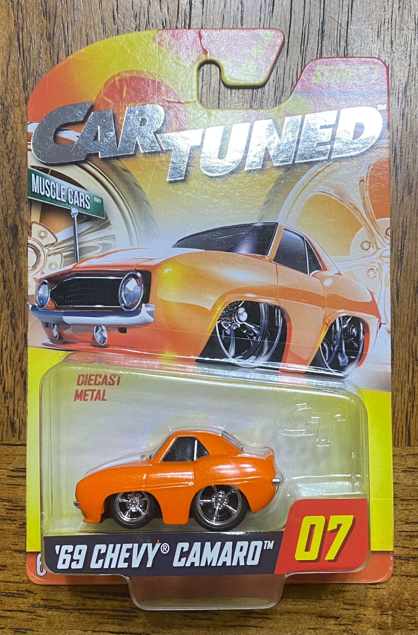 Car Tuned Series 1 WALGREENS Exclusive -  1969 Chevy Camaro - HOT MGA #7 Diecast